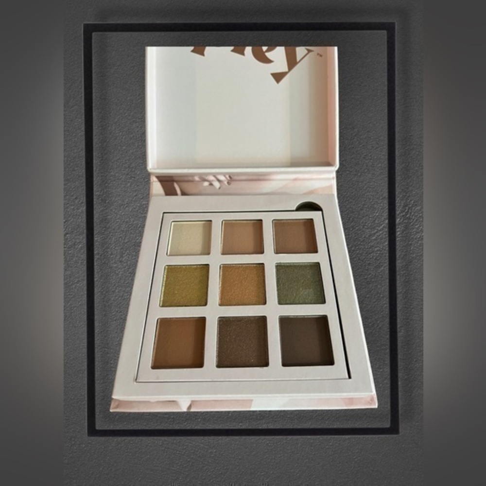 🆕 PLEY Beauty Nudie Palette Eyeshadow Collection